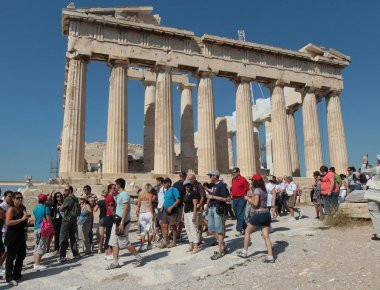 Οι Γερμανοί επιλέγουν... Ελλάδα για τις διακοπές τους!